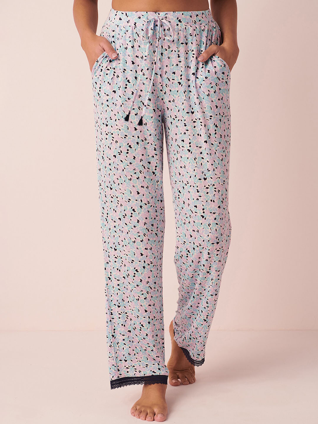 

La Vie en Rose Women Floral Printed Lounge Pants, Blue