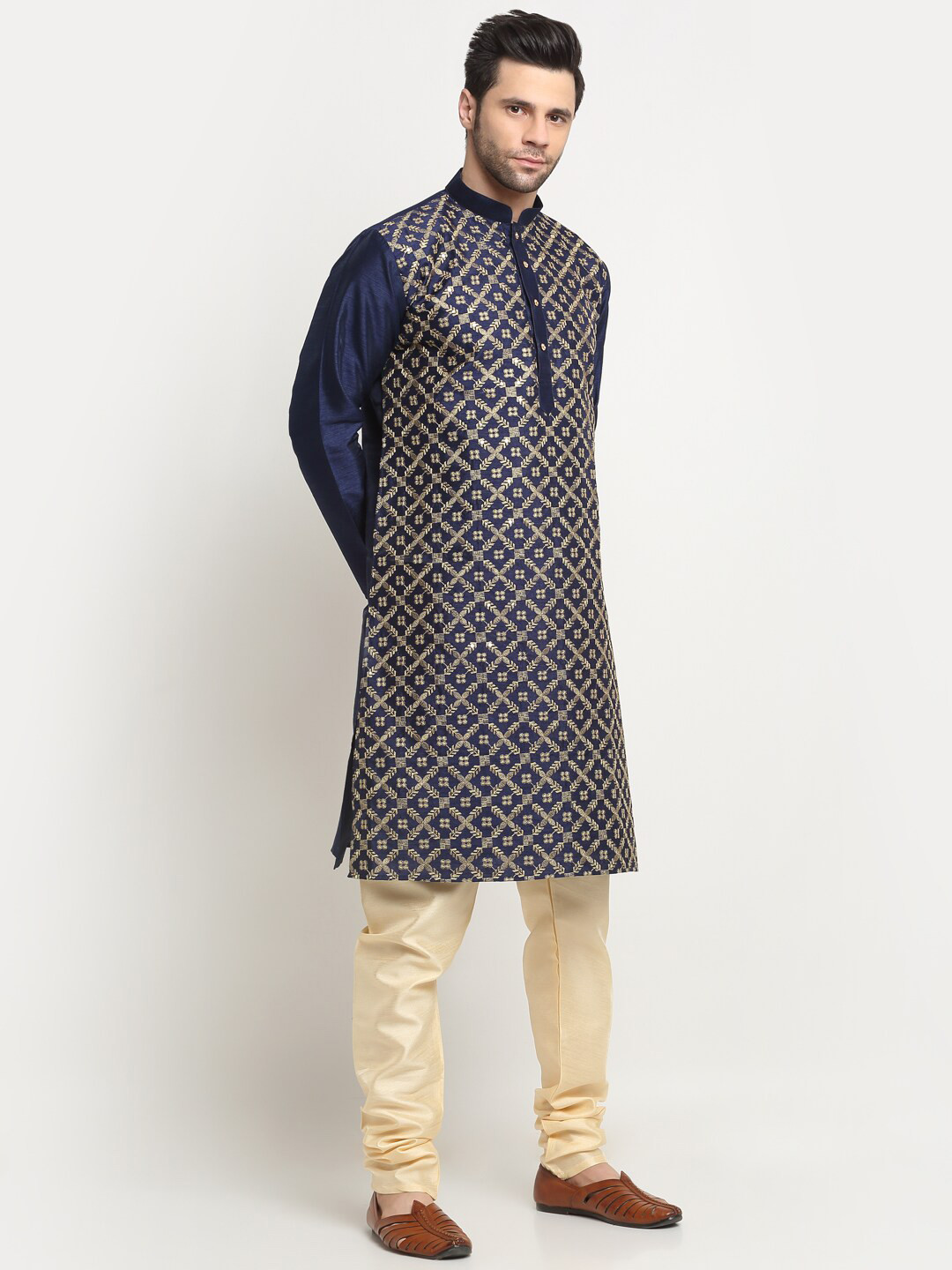 

KRAFT INDIA Ethnic Motifs Embroidered Mandarin Collar Straight Kurta, Navy blue