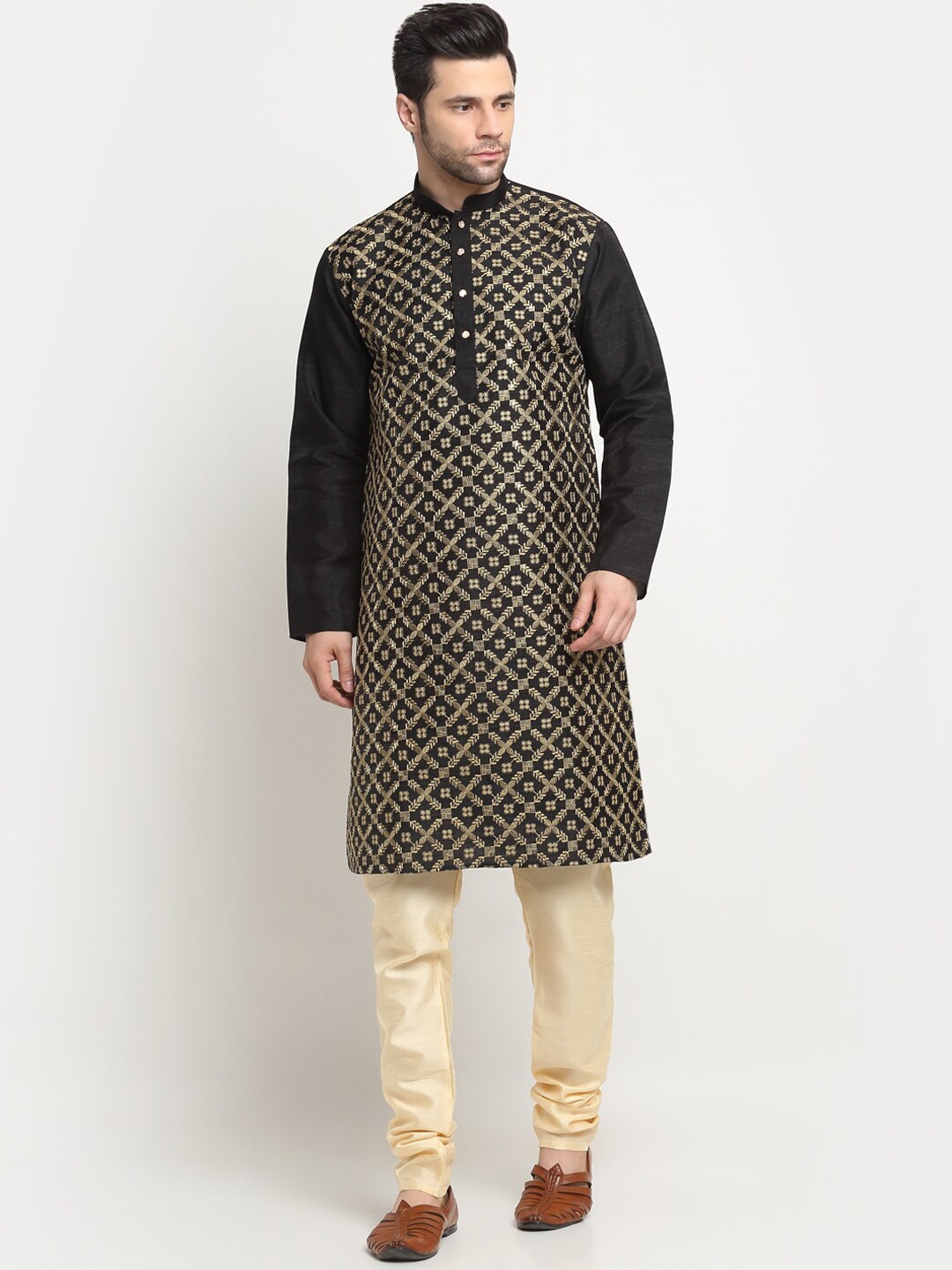

KRAFT INDIA Ethnic Motifs Embroidered Mandarin Collar Straight Kurta, Black