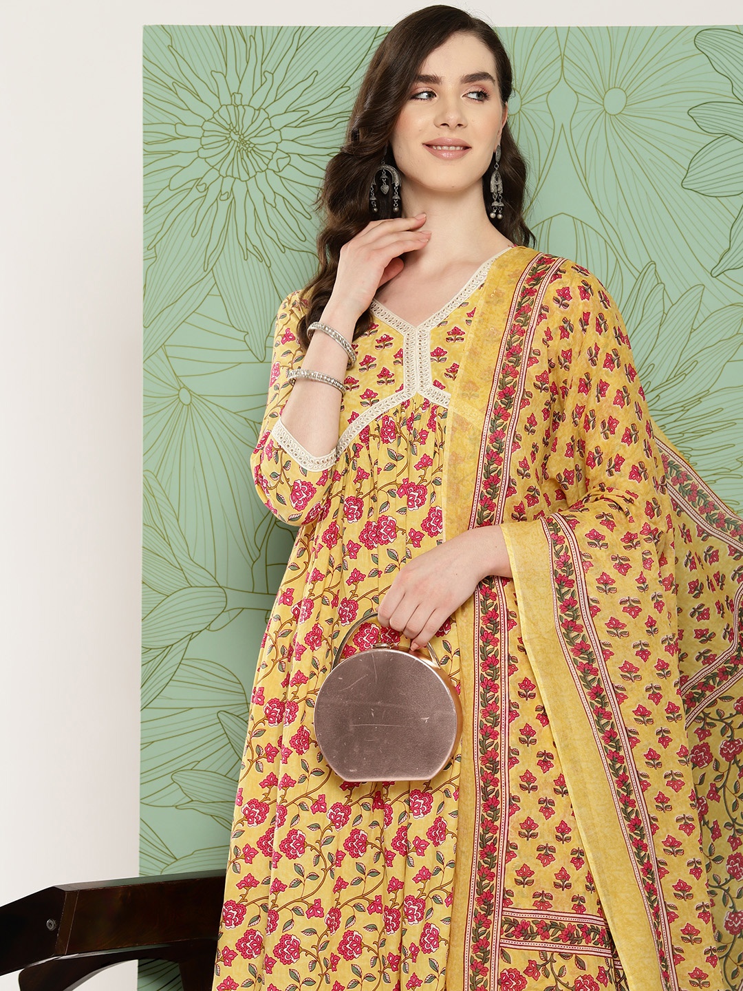 

Yufta Women Floral Printed Regular Pure Cotton Kurta with Trousers & With Dupatta, Yellow