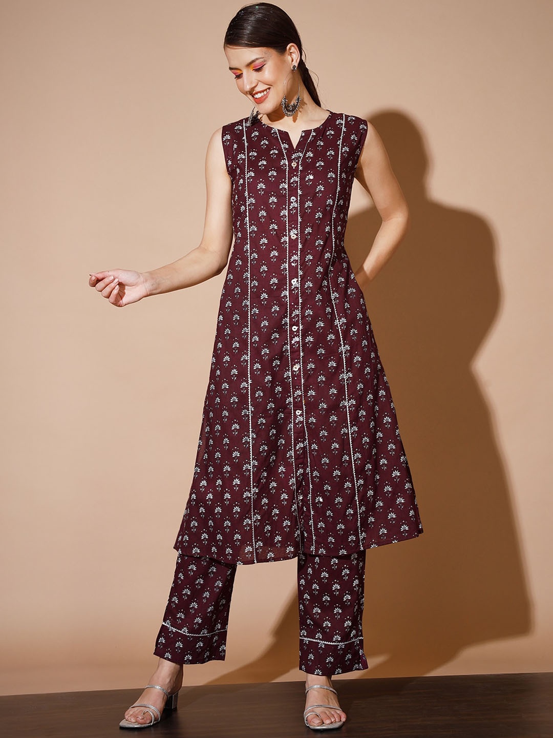 

Myshka Ethnic Printed Regular Gotta Patti Pure Cotton Kurta With Trousers, Maroon