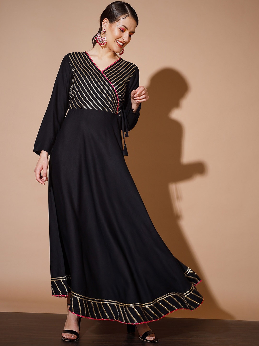 

Myshka Yoke Design Gotta Patti Detail Kurta, Black