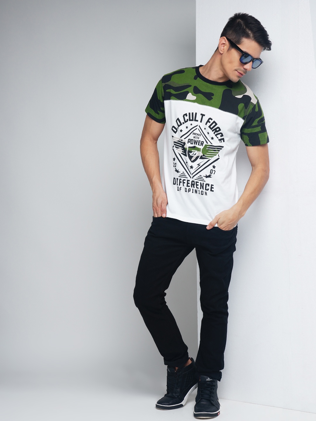 

Difference of Opinion Men White Printed Round Neck T-shirt