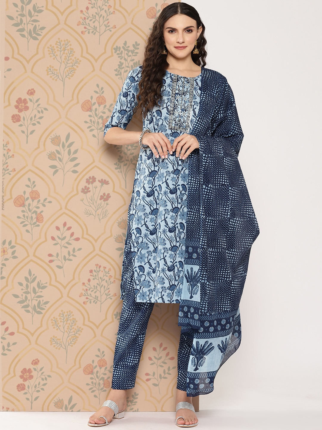 

Yufta Women Floral Embroidered Regular Zardozi Pure Cotton Kurta with Trousers & Dupatta, Blue