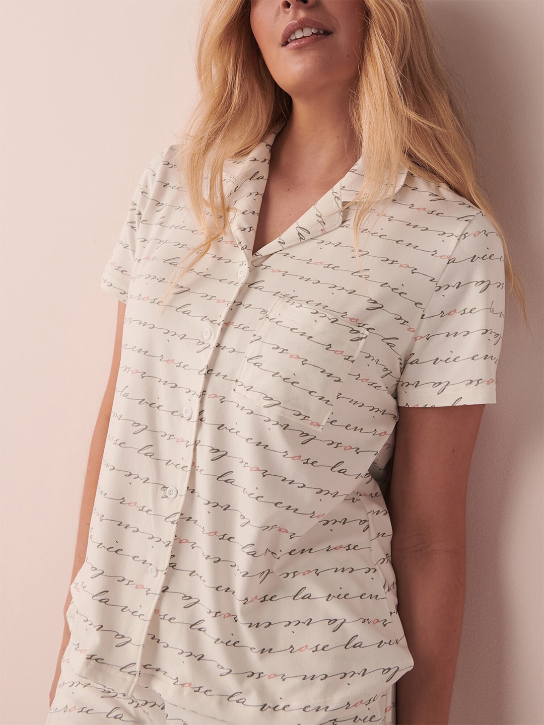 

La Vie en Rose Typography Printed Shirt Style Top, White