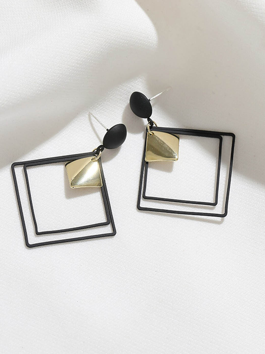 

Scintillare By Sukkhi Square Shaped Drop Earrings, Black