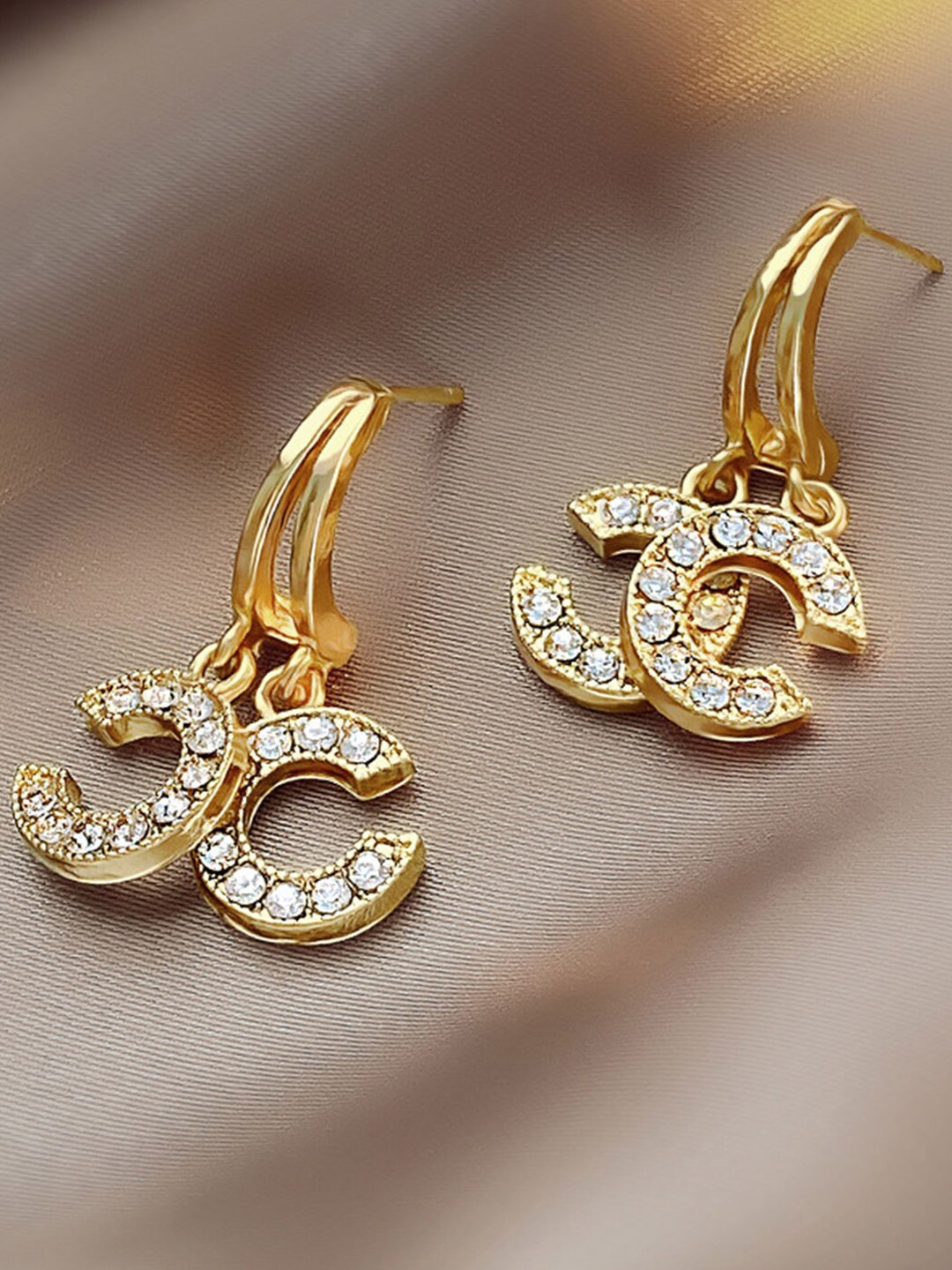 

Scintillare By Sukkhi Gold-Plated Contemporary Drop Earrings