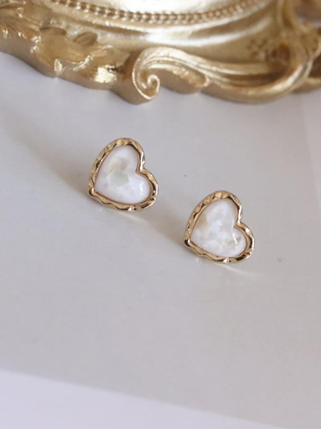 

Scintillare By Sukkhi Gold-Plated Stone-Studded Heart Shaped Studs Earrings