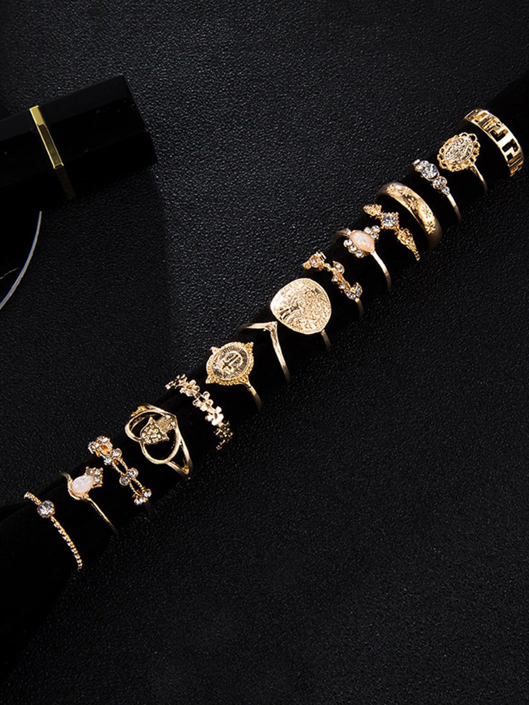 

Scintillare By Sukkhi Set of 15 Gold-Plated Stone-Studded AdjustableFinerRings