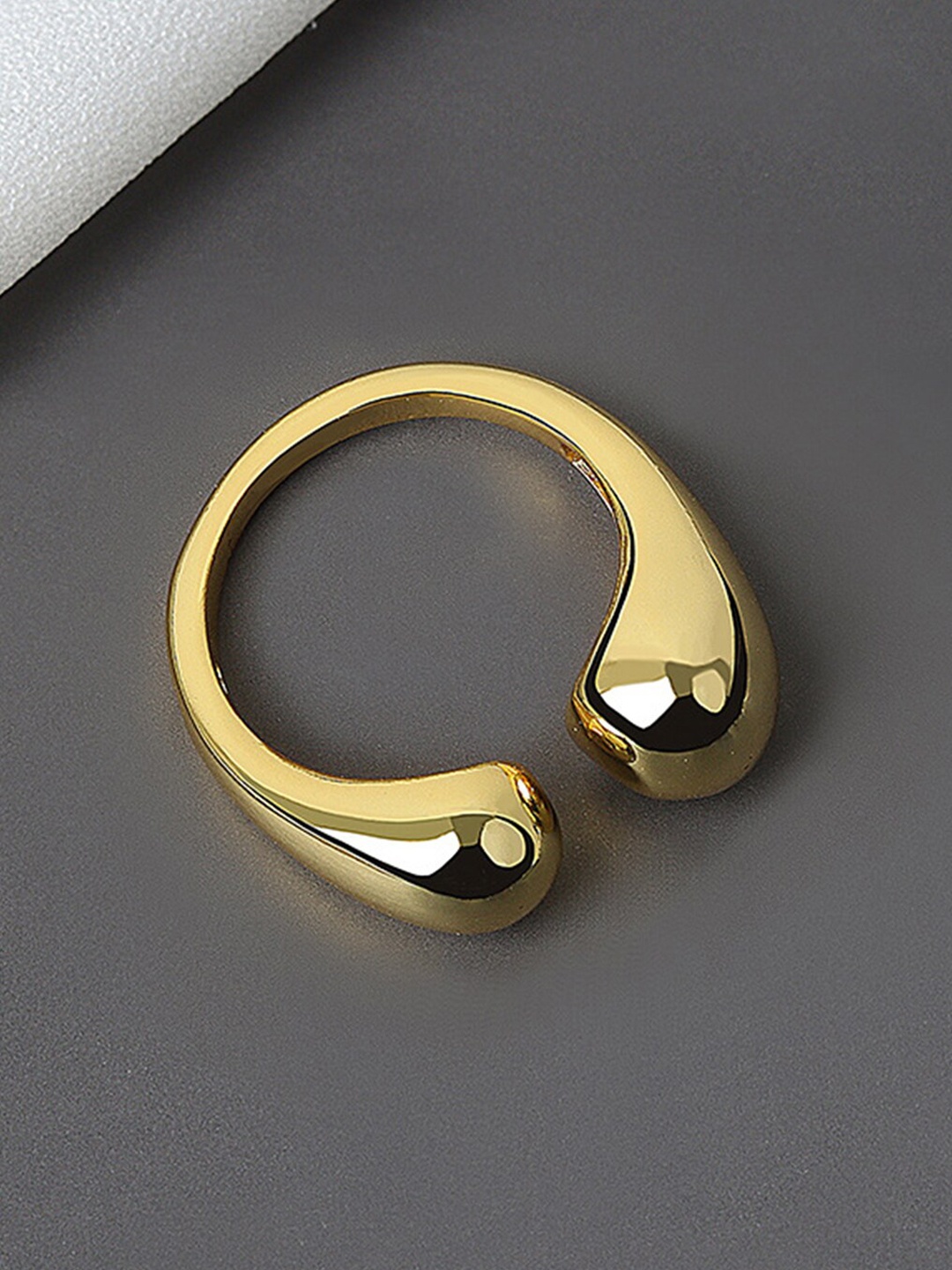 

Scintillare By Sukkhi Gold-Plated Finger Ring