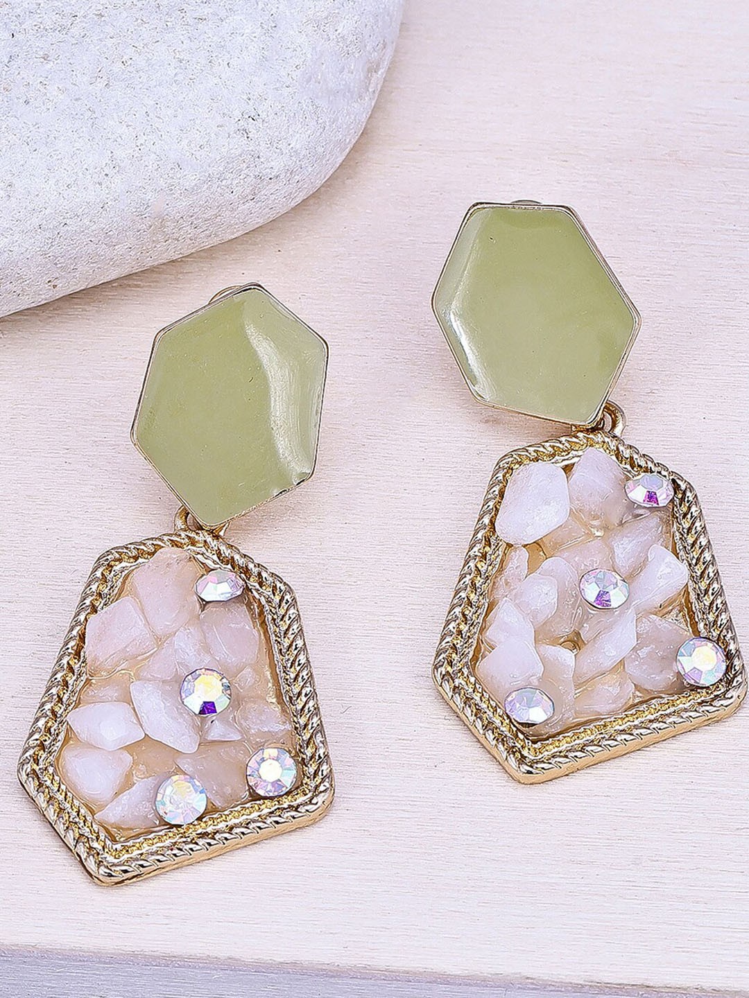 

Scintillare By Sukkhi Gold-Plated Geometric Drop Earrings