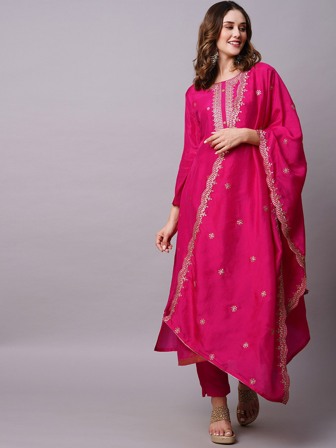 

FASHOR Women Woven Design Ethnic Motifs Regular Kurta with Trousers & With Dupatta, Magenta
