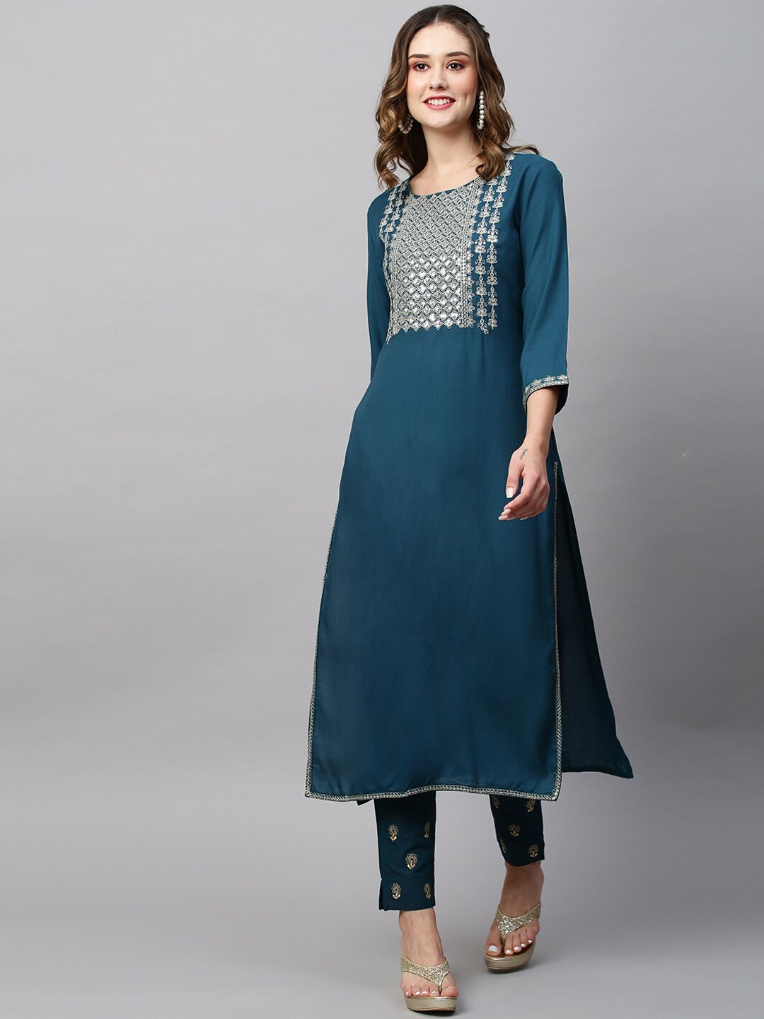 

FASHOR Teal Ethnic Motifs Yoke Design Sequinned Kurta