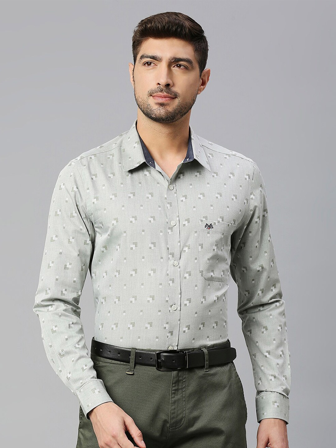

Thomas Scott Classic Slim Fit Self Design Pure Cotton Formal Shirt, Green