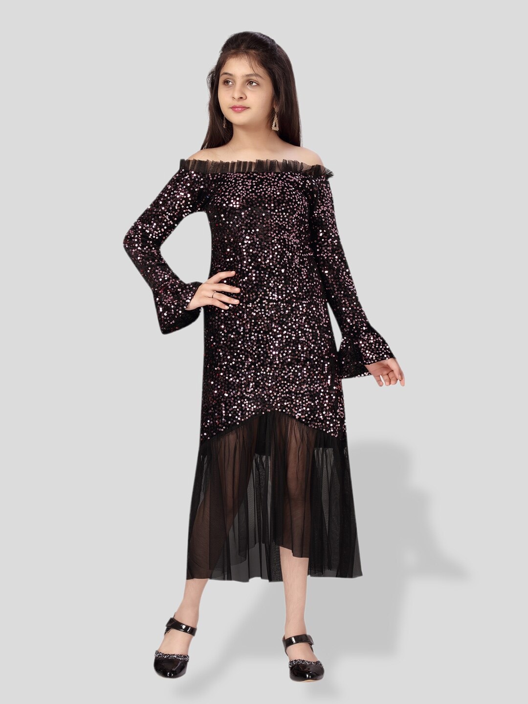 

BAESD Off-Shoulder Bell Sleeves Embellished Velvet A-Line Midi Dress, Maroon