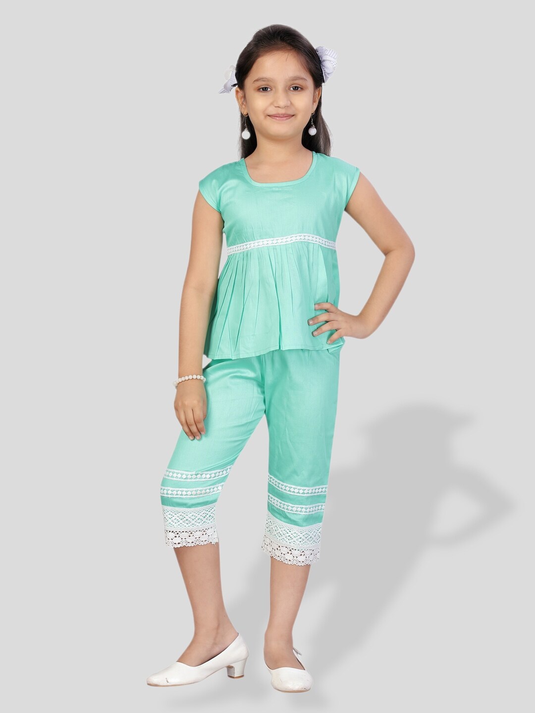 

BAESD Girls Tunic With Floral Laced Capris, Green