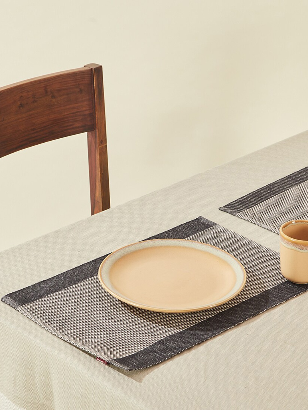 

Fabindia Black 6 Pieces Cotton Table Placemats