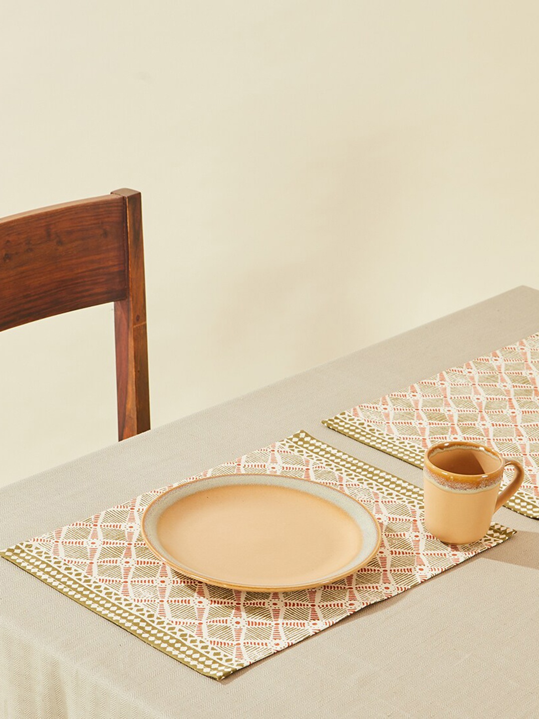 

Fabindia Beige & Green 6 Pieces Cotton Table Placemats
