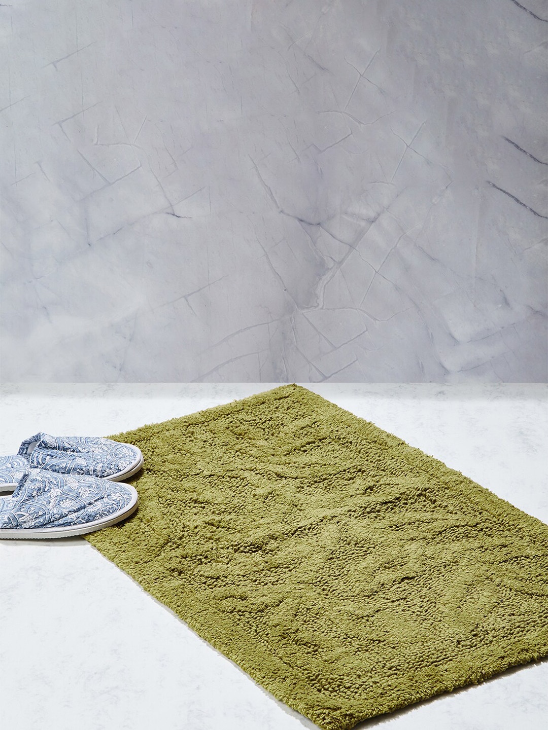 

Fabindia Green Leaf Textured Woven Cotton Floormat