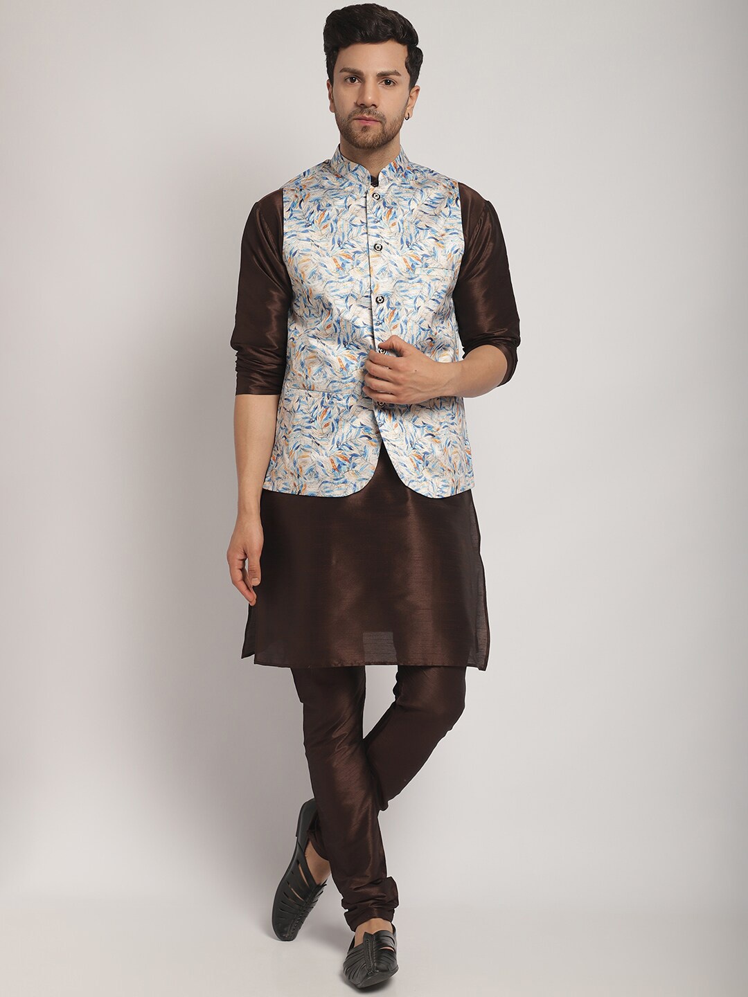 

Kaifoo Floral Printed Regular Kurta & Churidar With Nehru Jacket, Brown