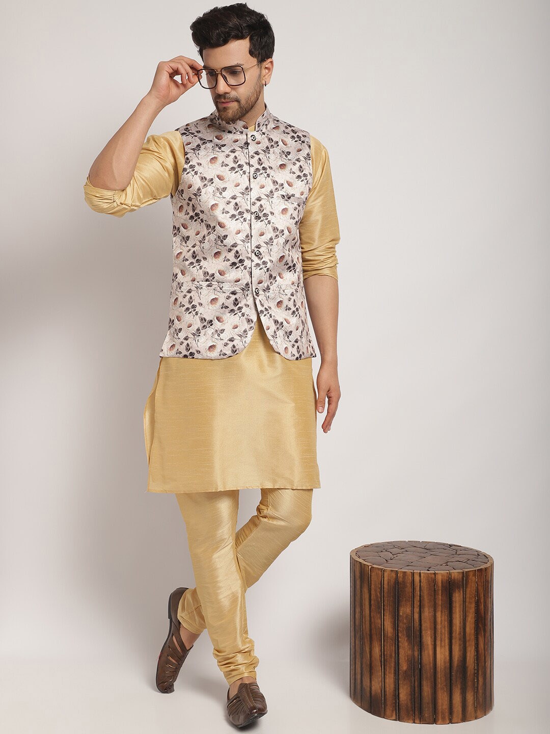 

Kaifoo Mandarin Collar Kurta with Churidar & Printed Nehru Jacket, Gold
