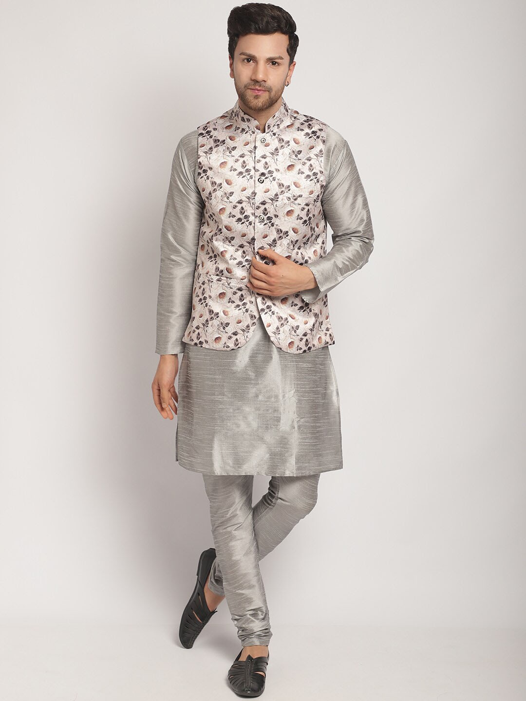 

Kaifoo Mandarin Collar Kurta with Churidar & Printed Nehru Jacket, Grey