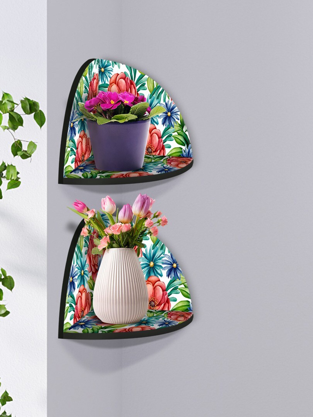 

999store 2Pcs Red & Green 2 Pieces Floral Printed MDF Corner Wall Shelves