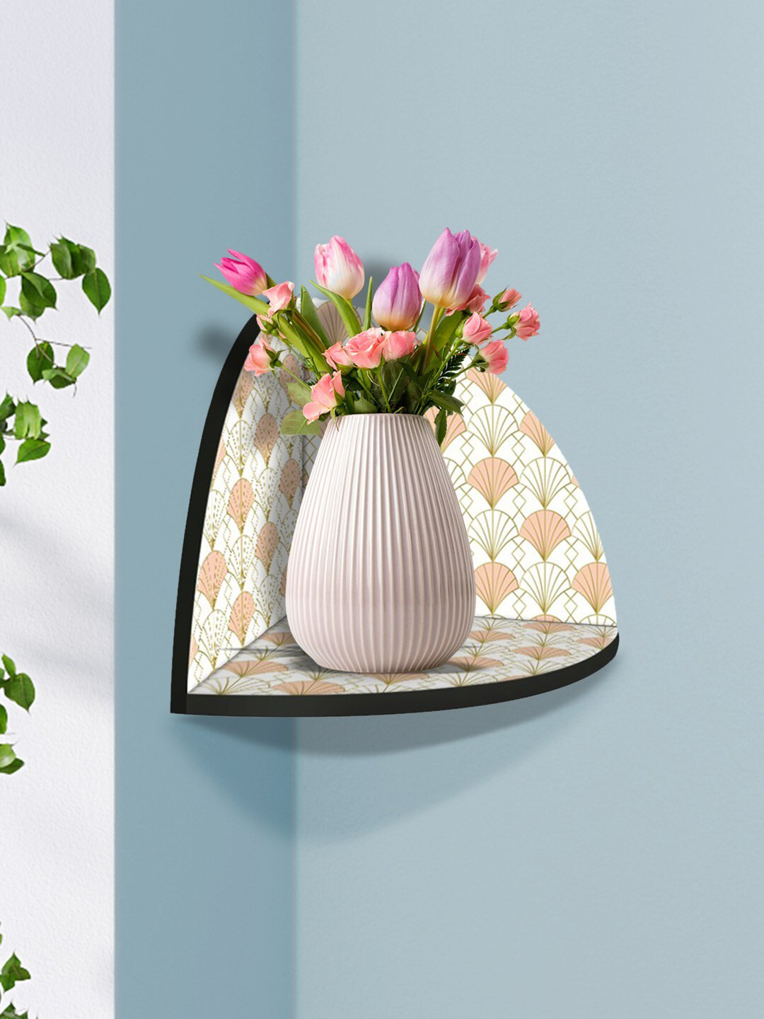 

999Store White & Peach-Coloured Line Art Modern Art MDF Corner Wall Shelf