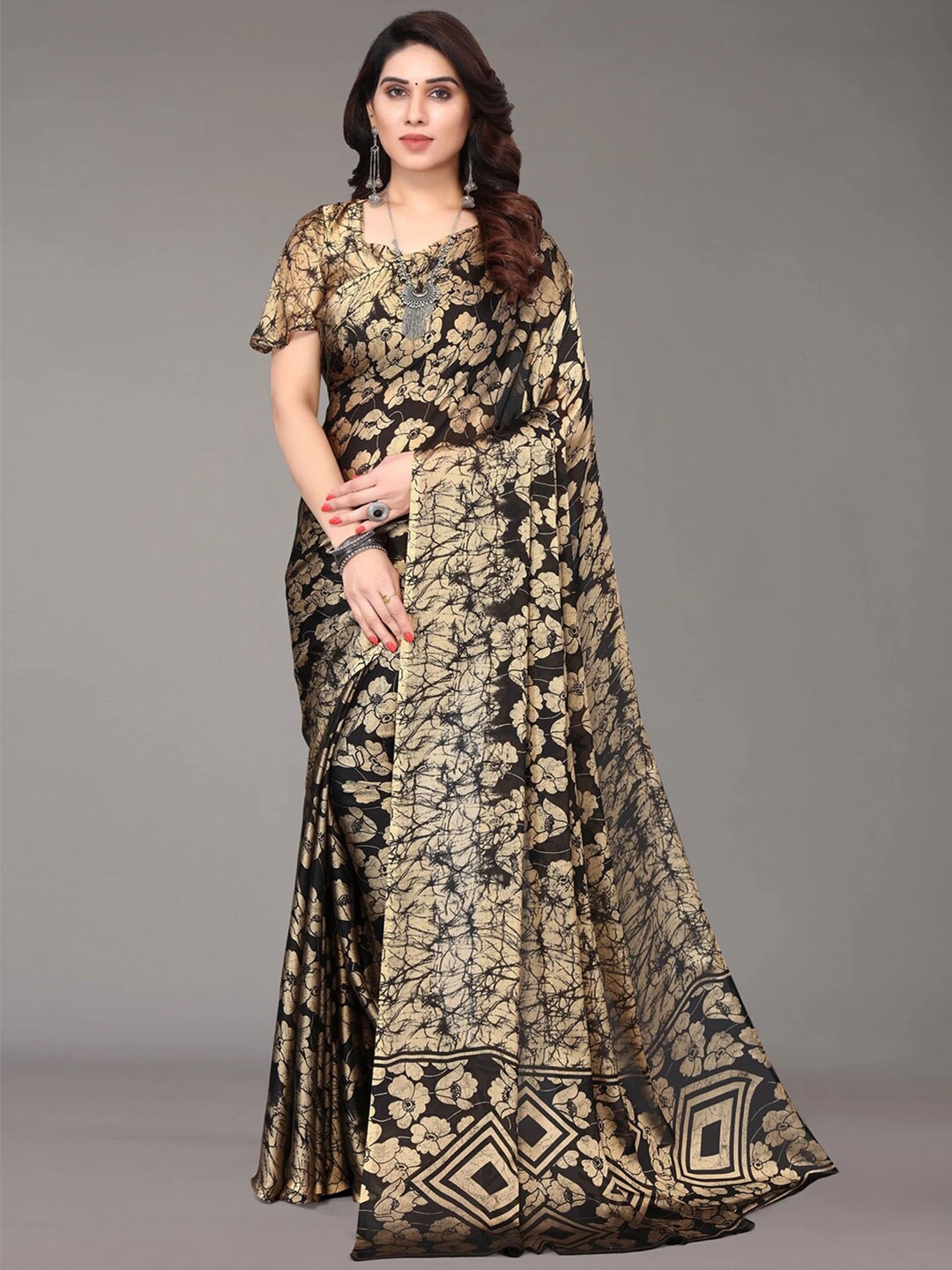 

KALINI Floral Printed Saree, Black