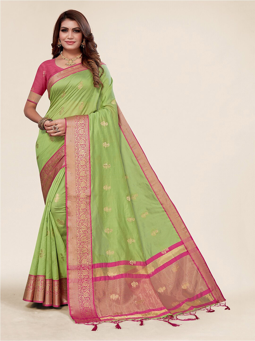 

SANGAM PRINTS Floral Woven Design Zari Organza Saree, Green