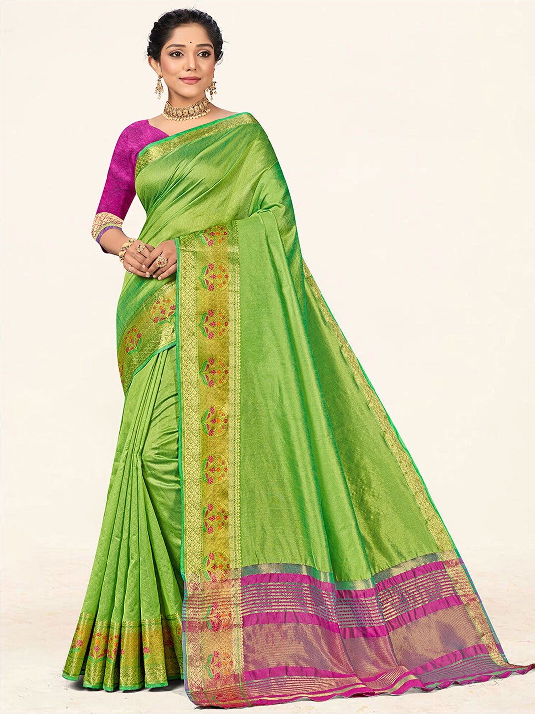 

SANGAM PRINTS Woven Design Zari Saree, Green