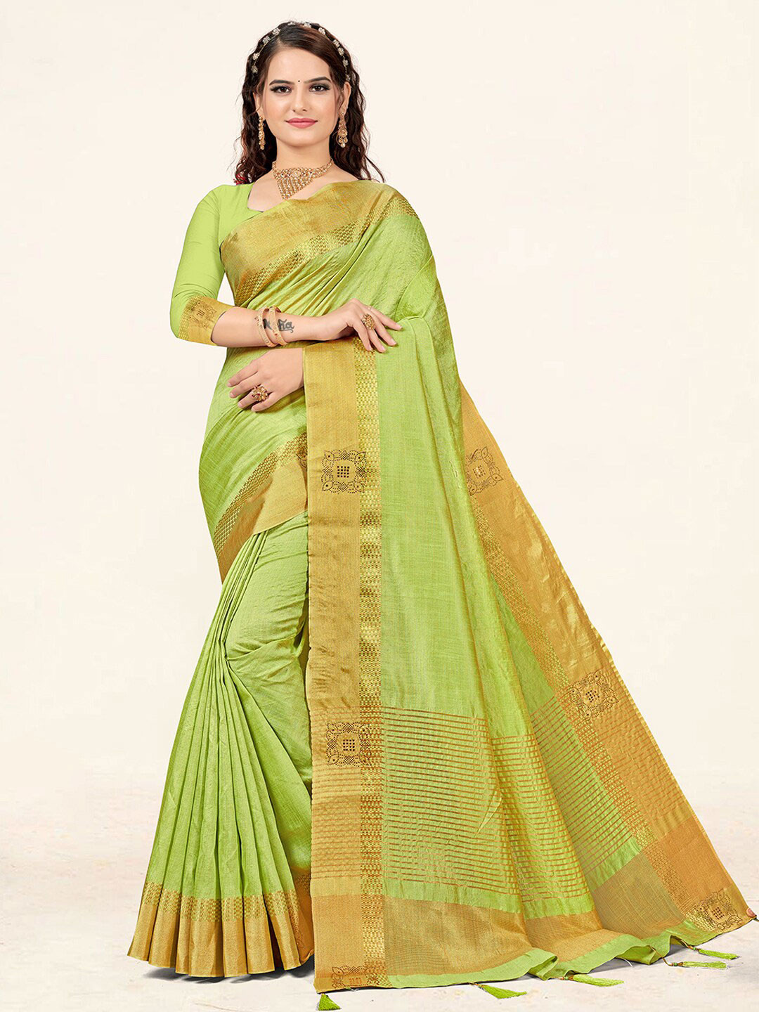 

SANGAM PRINTS Woven Design Zari Saree, Green