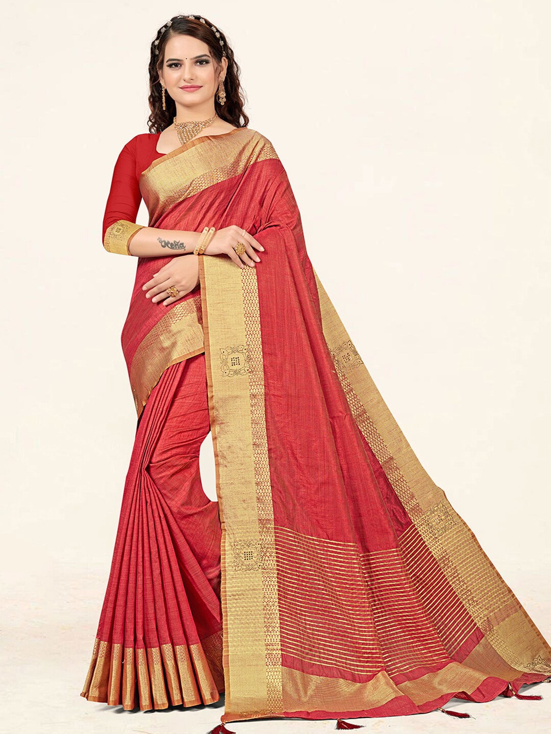 

SANGAM PRINTS Woven Design Zari Saree, Red