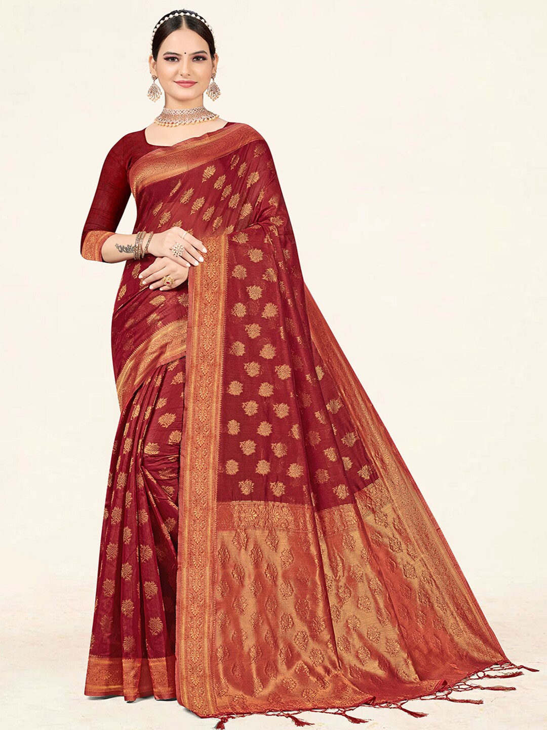 

SANGAM PRINTS Floral Woven Design Zari Saree, Maroon