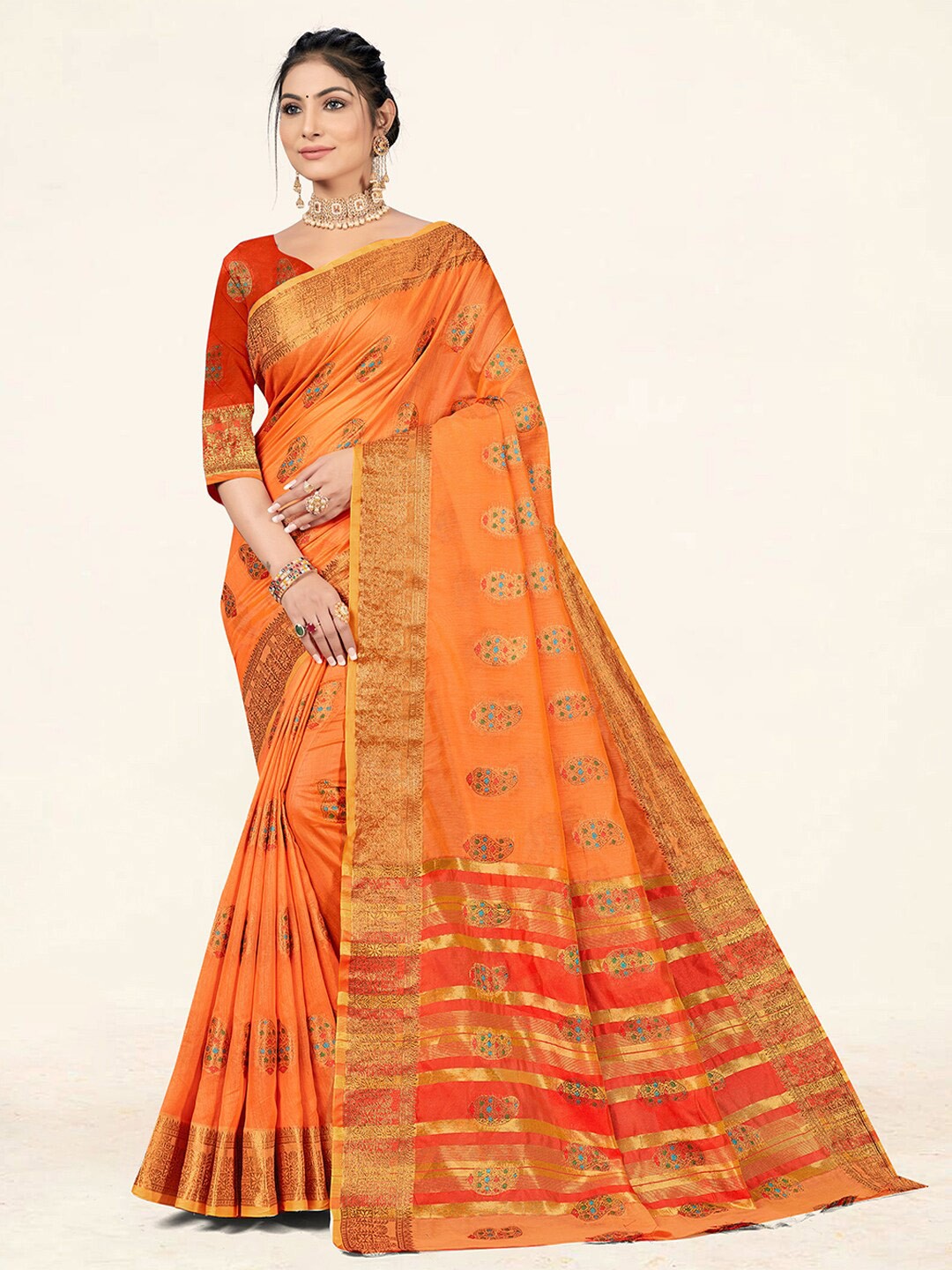 

SANGAM PRINTS Paisley Woven Design Zari Saree, Peach