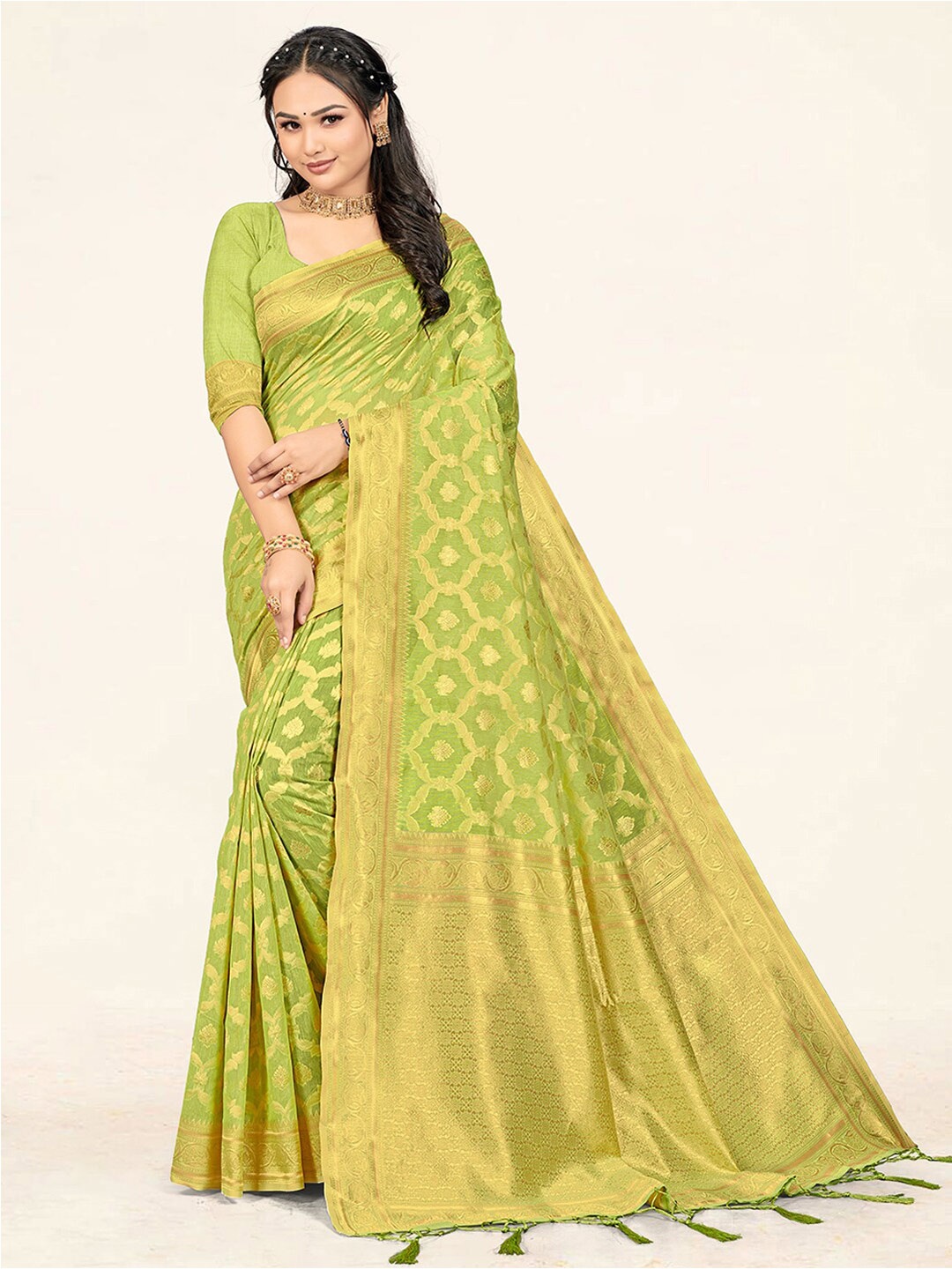

SANGAM PRINTS Ethnic Motifs Woven Design Zari Saree, Green