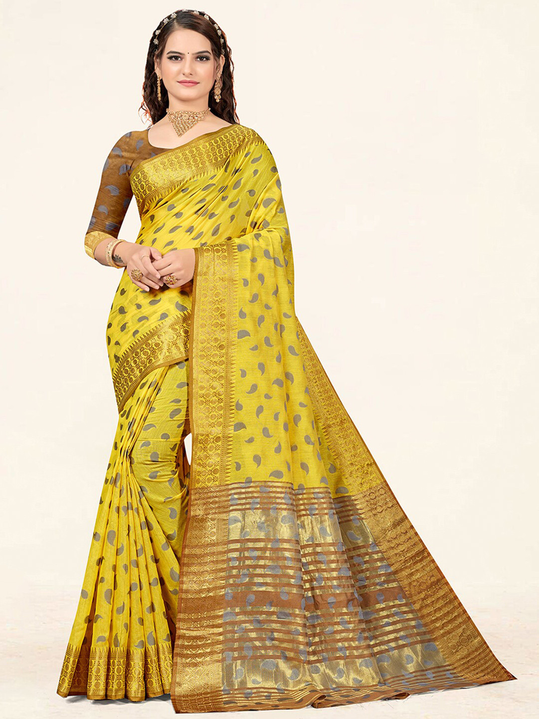 

SANGAM PRINTS Paisley Woven Design Zari Saree, Yellow