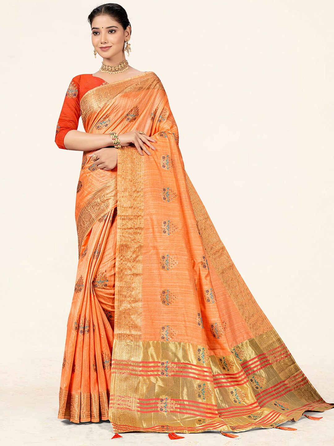 

SANGAM PRINTS Woven Design Zari Silk Blend Saree, Peach