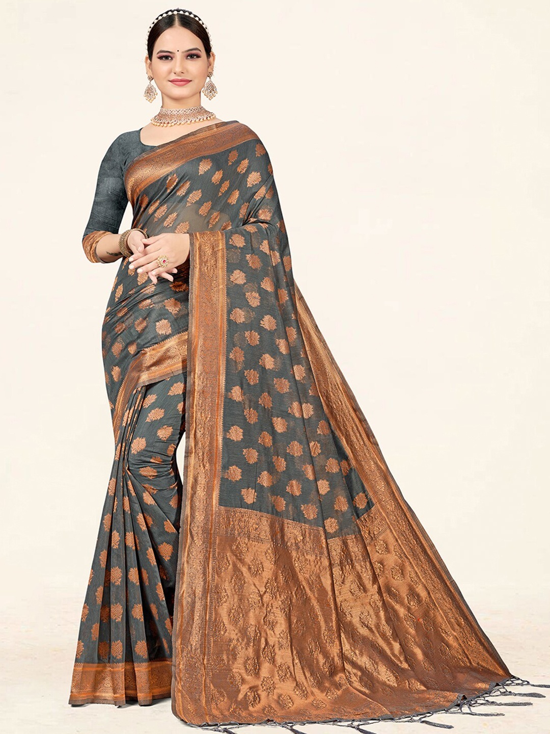 

SANGAM PRINTS Woven Design Zari Saree, Grey