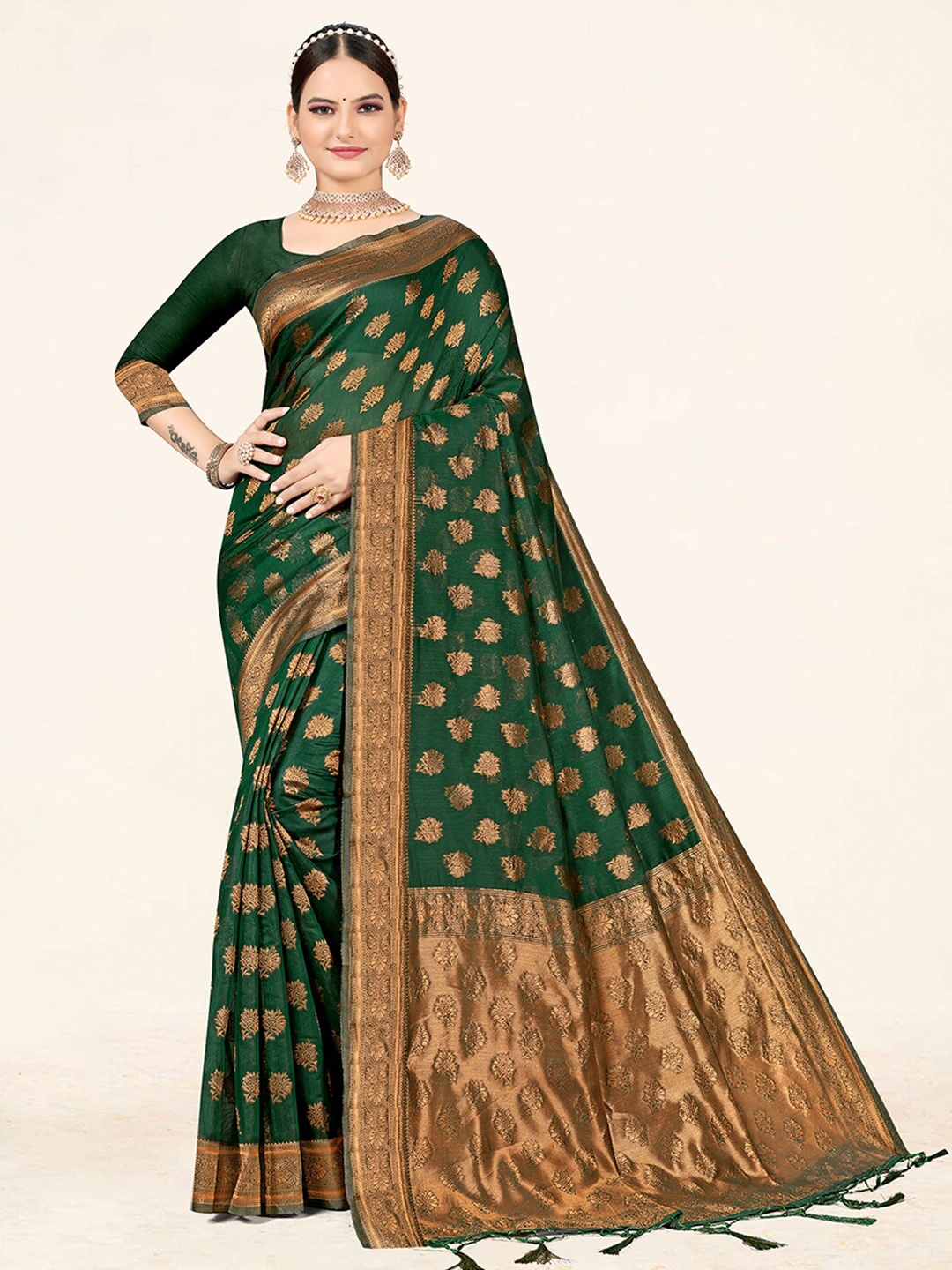 

SANGAM PRINTS Ethnic Motifs Woven Design Zari Saree, Green