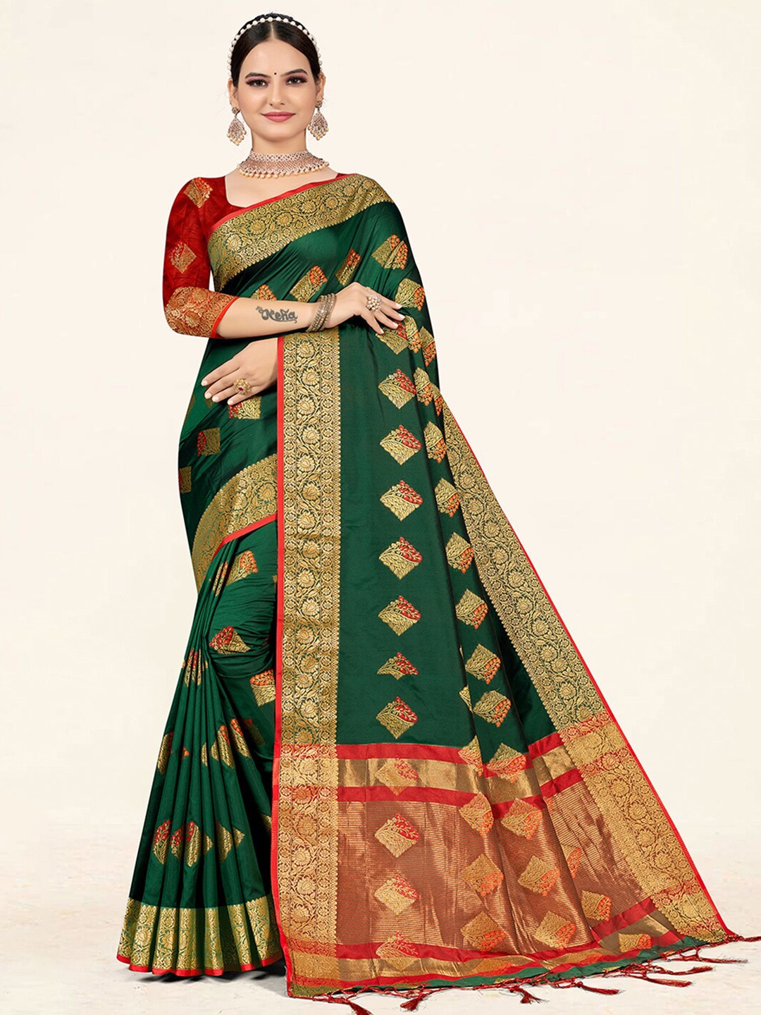 

SANGAM PRINTS Ethnic Woven Design Zari Saree, Green