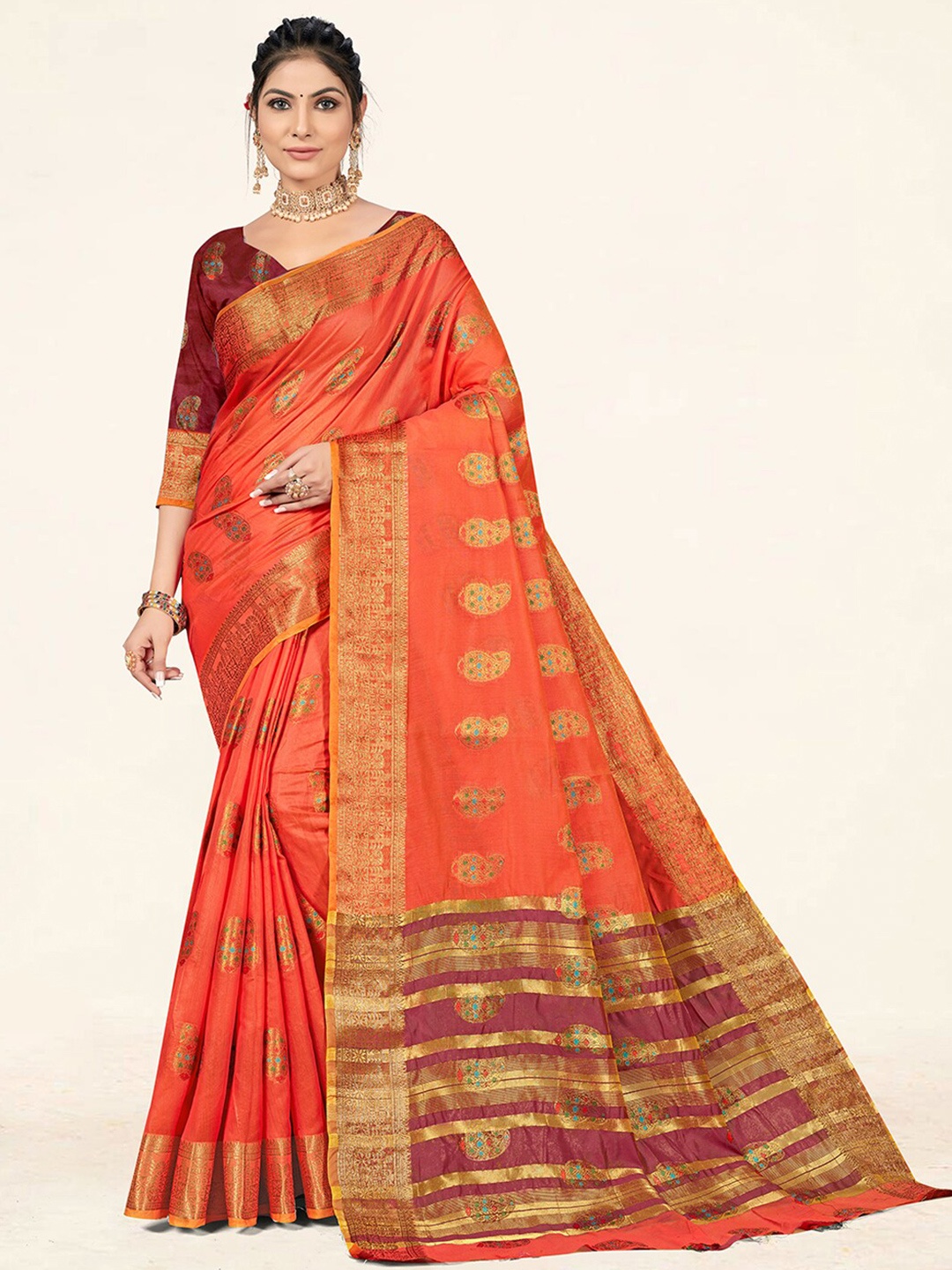 

SANGAM PRINTS Paisley Woven Design Zari Saree, Peach