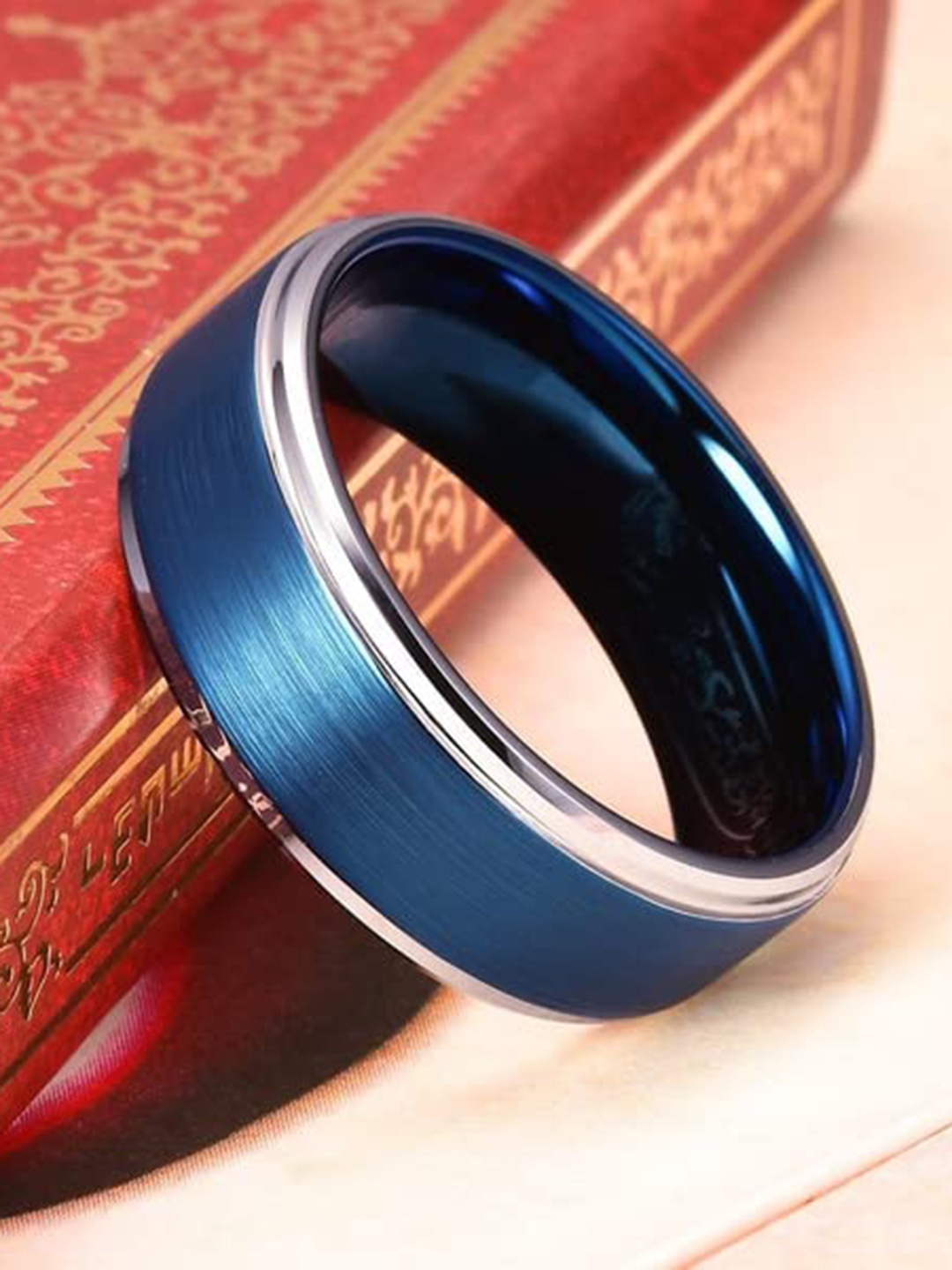 

VIEN Silver-Plated Finger Ring
