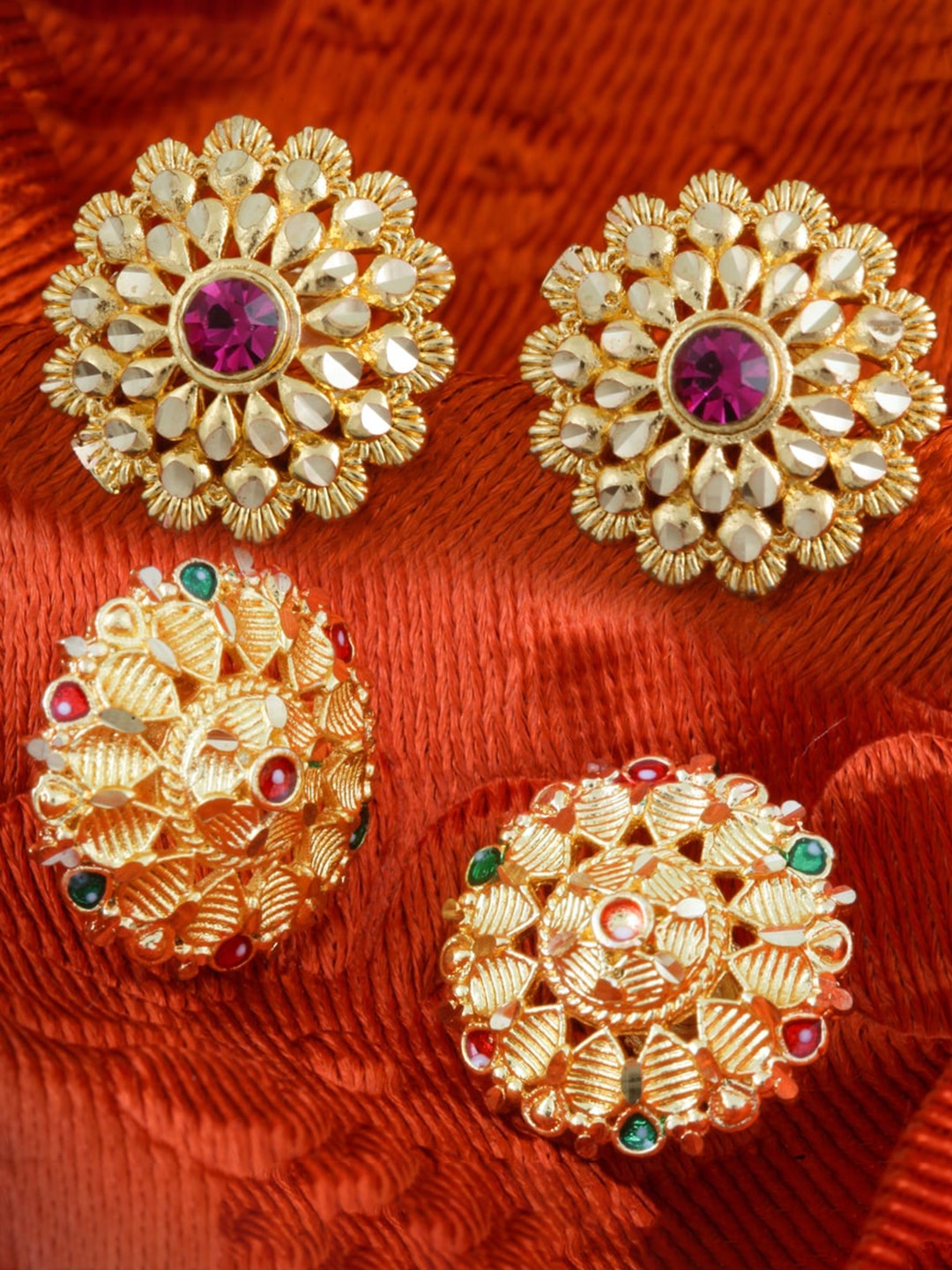 

MEENAZ Set Of 2 Gold-Plated Floral Shaped Studs Earrings