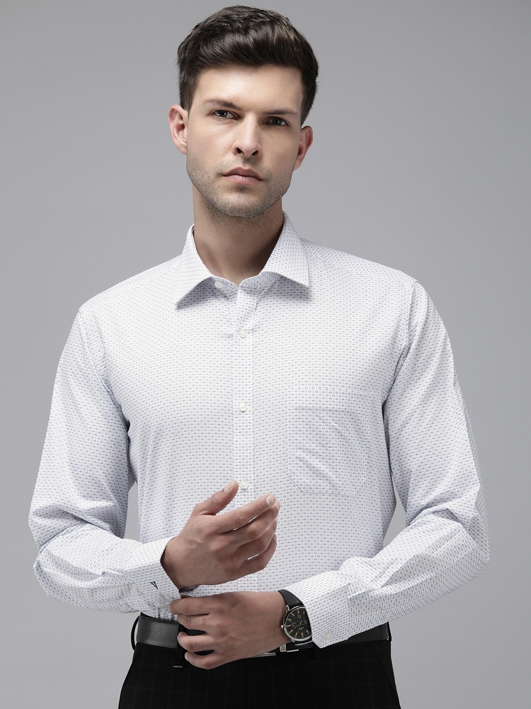 

Van Heusen Pure Cotton Self Design Textured Formal Shirt, White