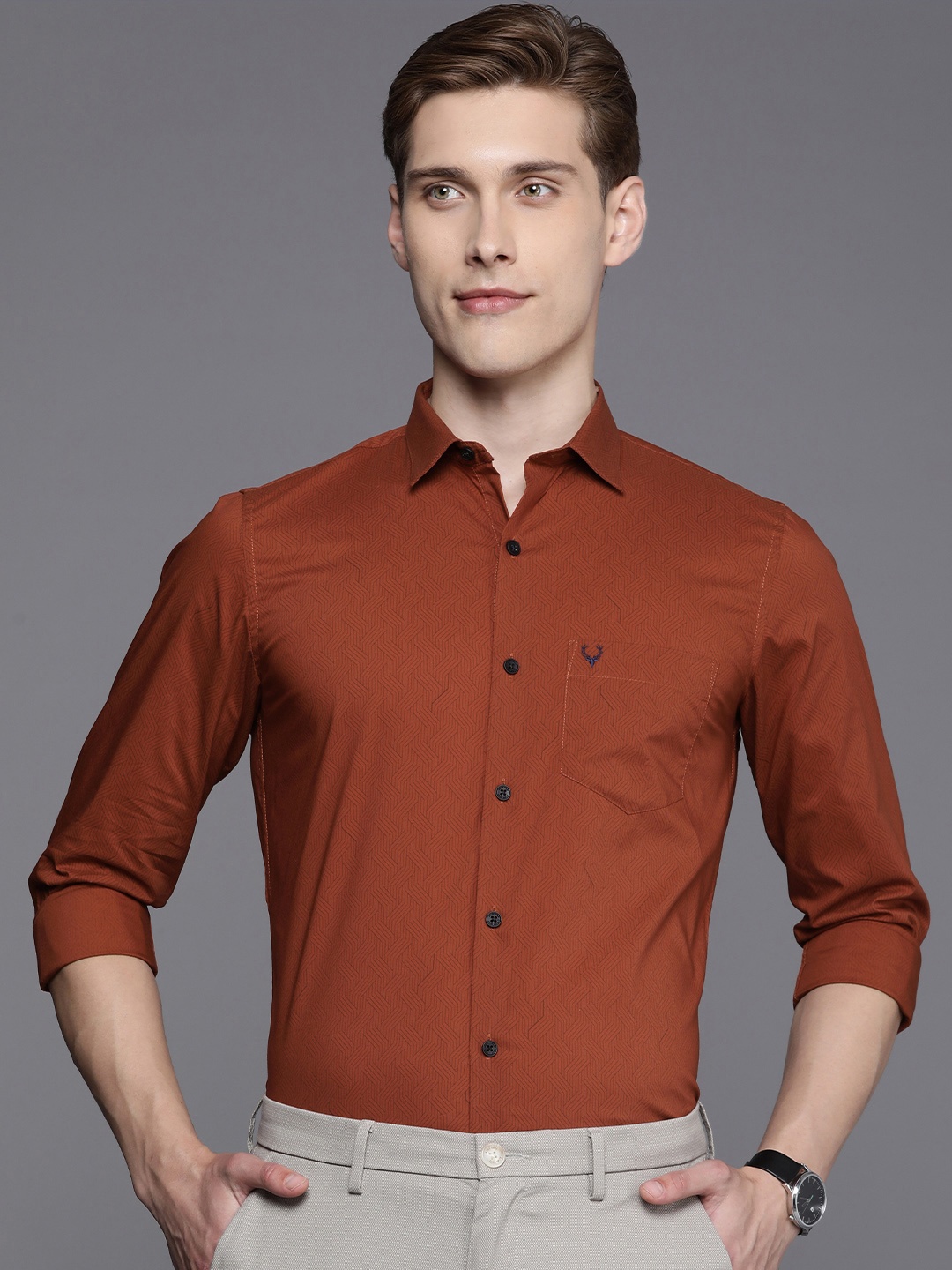 

Allen Solly Modern Fit Geometric Printed Semiformal Shirt, Rust