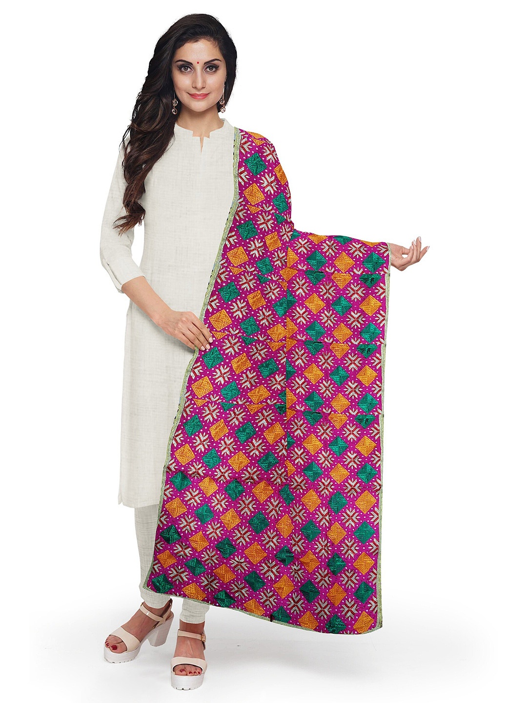 

KALINI Geometric Embroidered Dupatta with Phulkari, Green