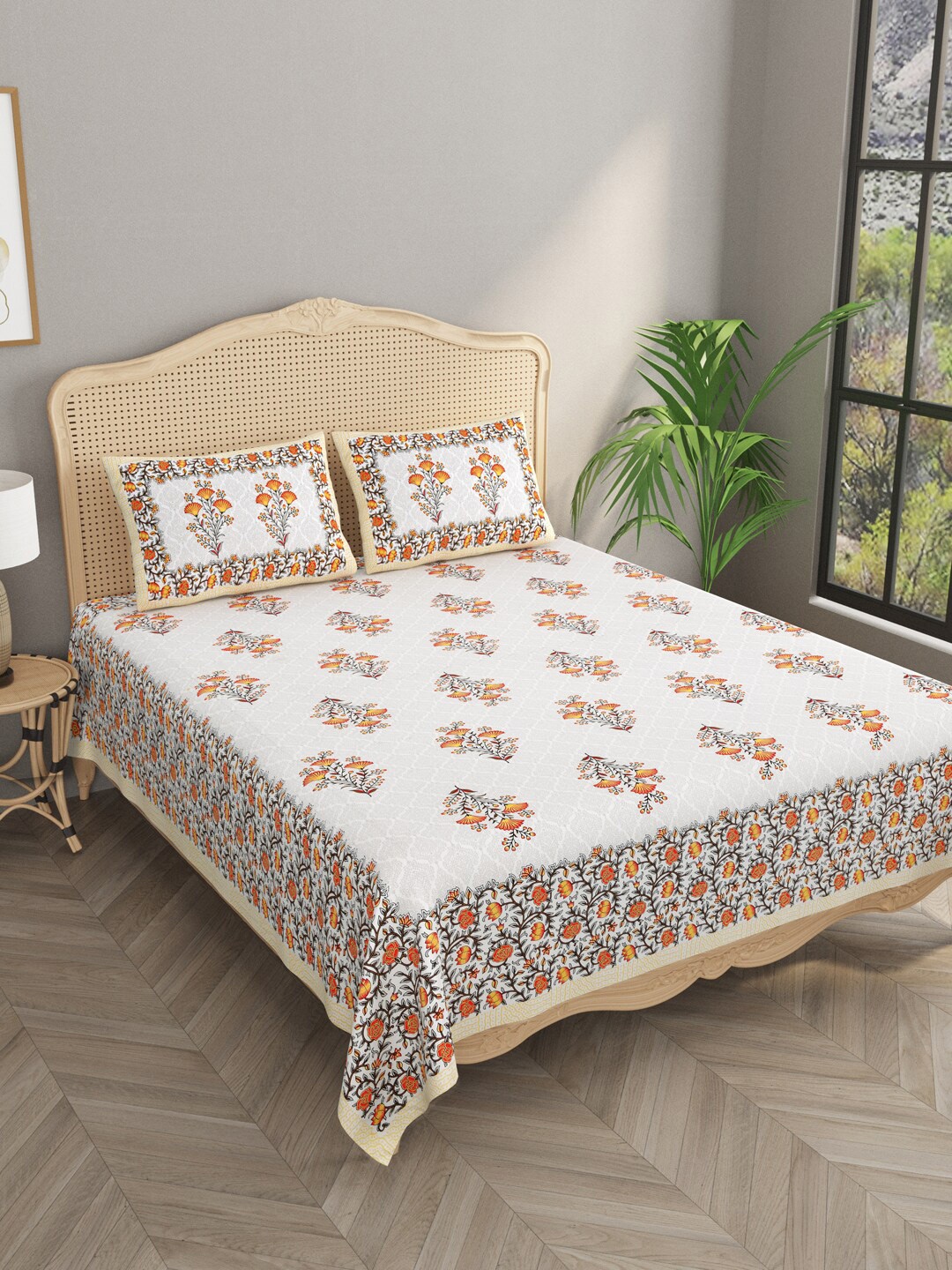 

Gulaab Jaipur Orange & White Floral Printed 400 TC Cotton King Bedsheet & 2 Pillow Covers