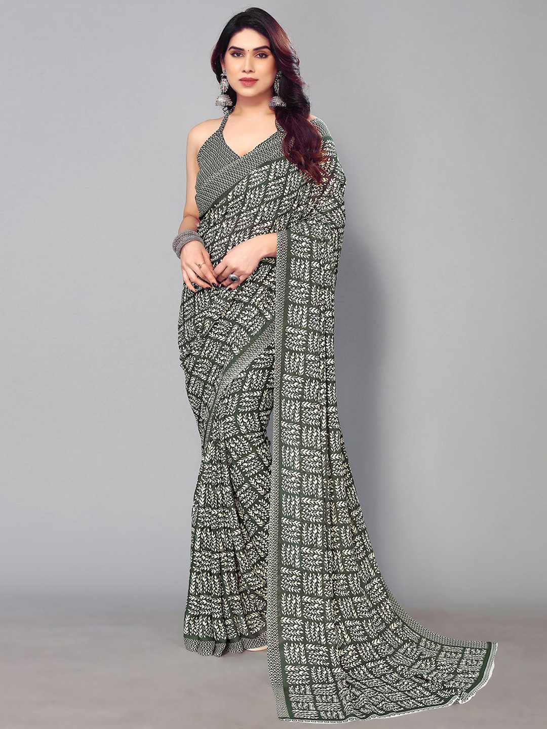 

KALINI Floral Printed Saree, Green