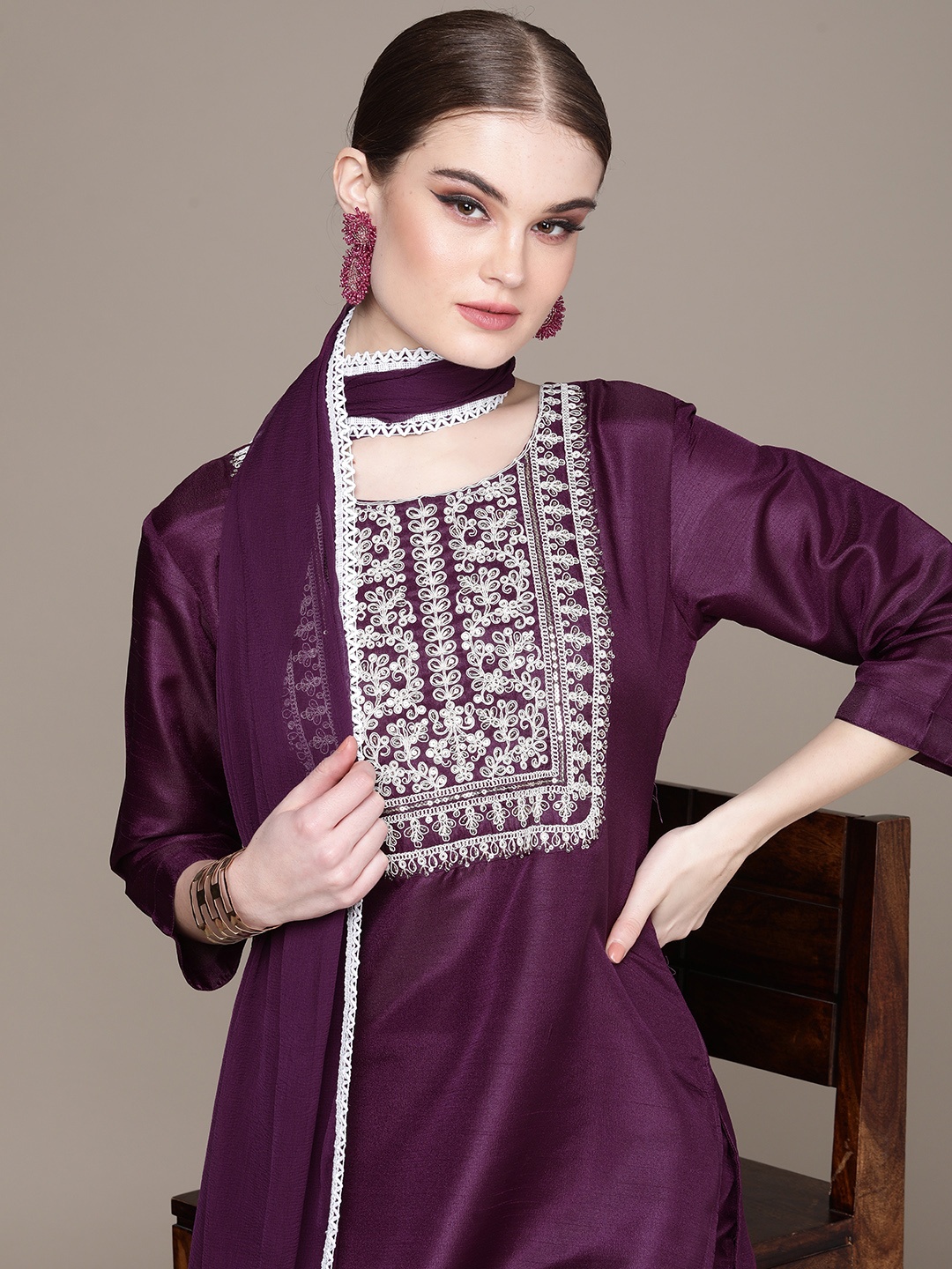 

Anouk Women Floral Embroidered Regular Sequinned Kurta with Trousers & With Dupatta, Purple